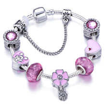 Load image into Gallery viewer, Queen Jewelry Love Heart Charm Bracelet For Women